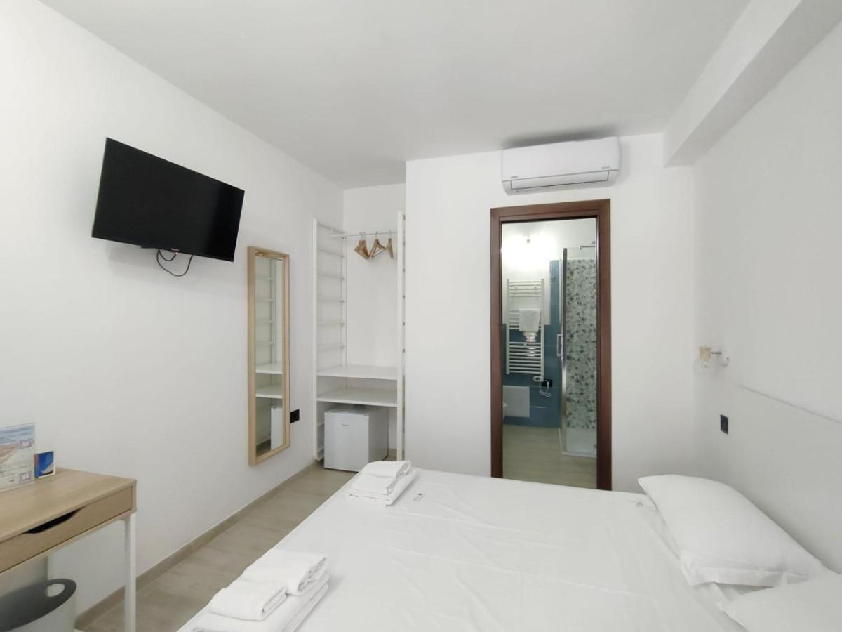 Zenia Rooms San Teodoro  Luaran gambar