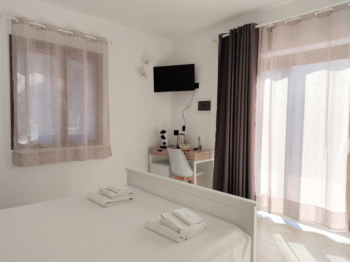 Zenia Rooms San Teodoro  Luaran gambar