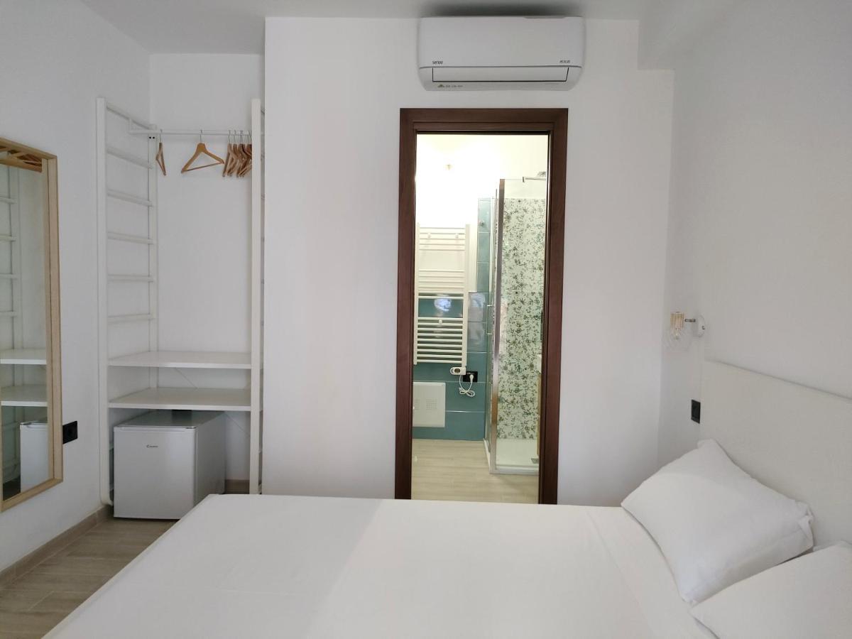 Zenia Rooms San Teodoro  Luaran gambar
