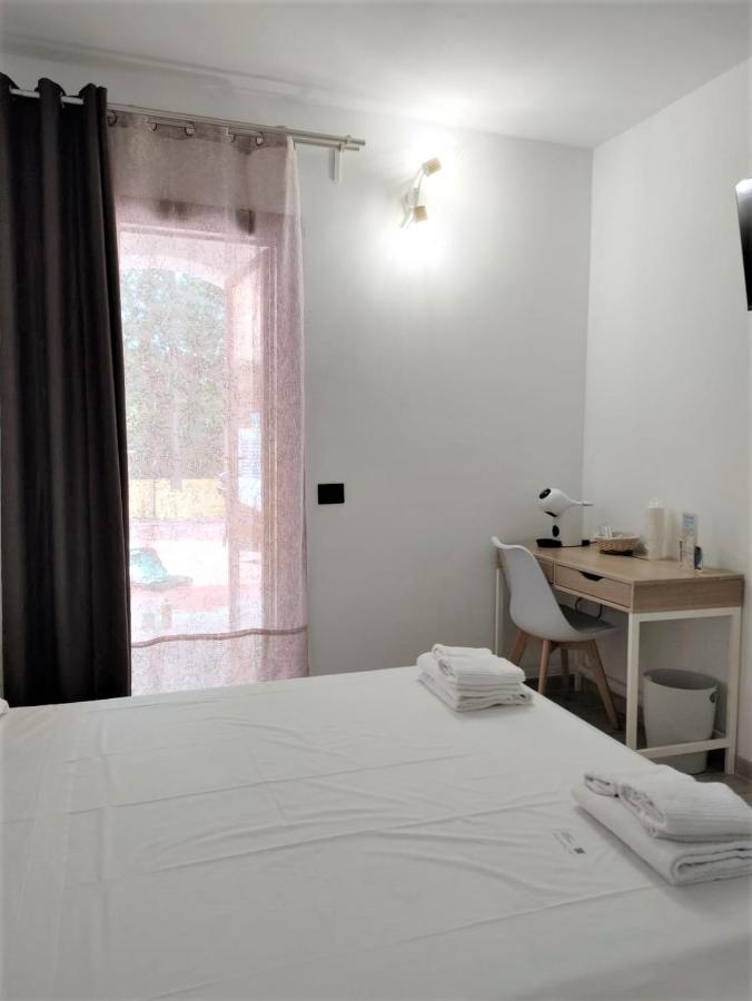 Zenia Rooms San Teodoro  Luaran gambar