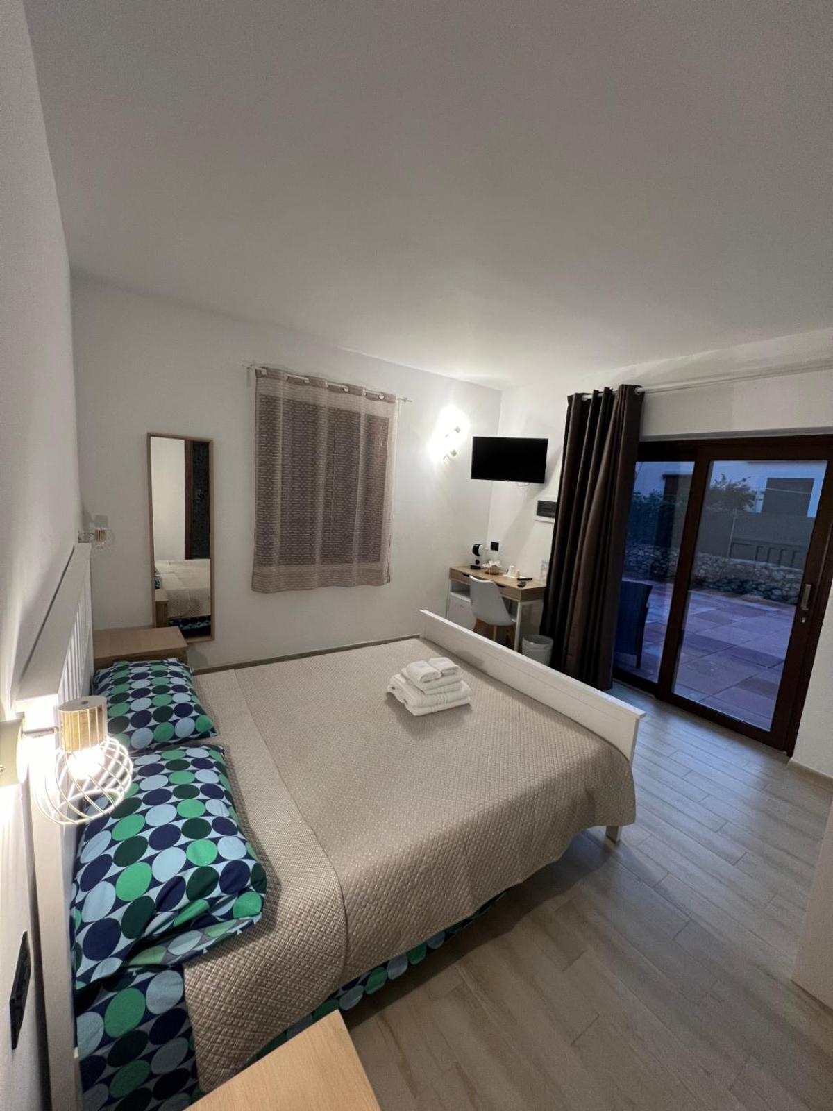 Zenia Rooms San Teodoro  Luaran gambar