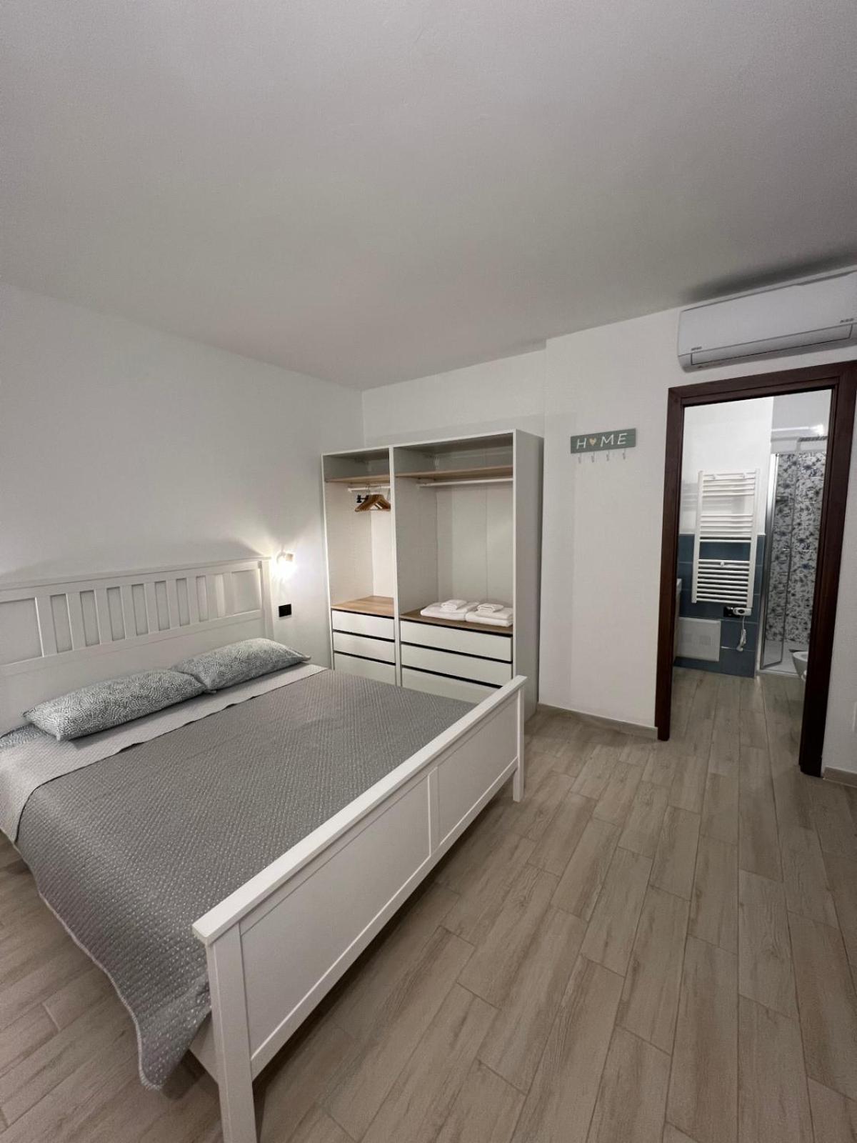 Zenia Rooms San Teodoro  Luaran gambar